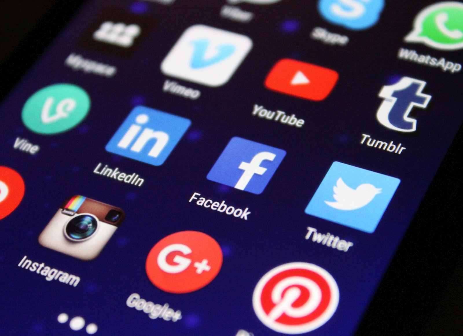 Social media marketing content strategy for brands, Creative content for social media marketing campaigns, Digital tools used for content and social media marketing